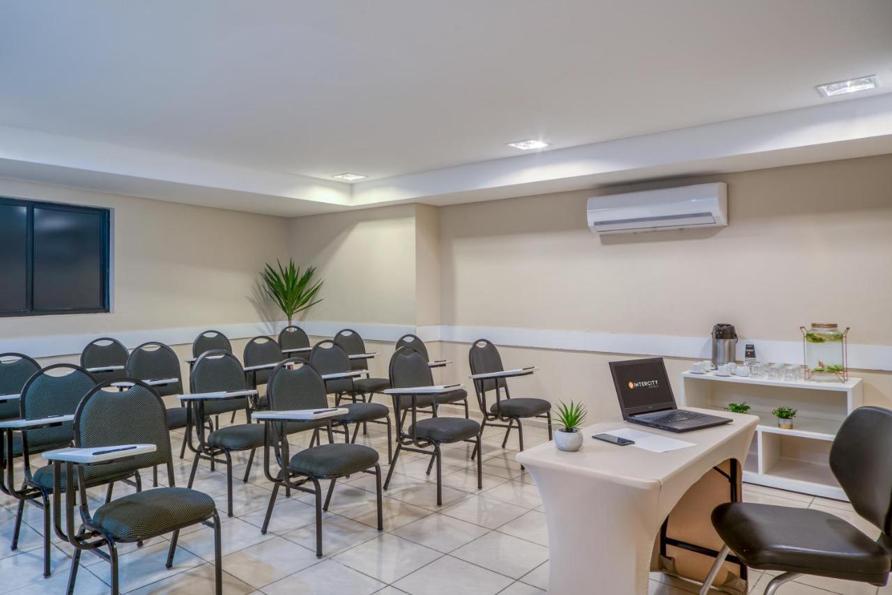 Intercity Apartment Natal Bagian luar foto